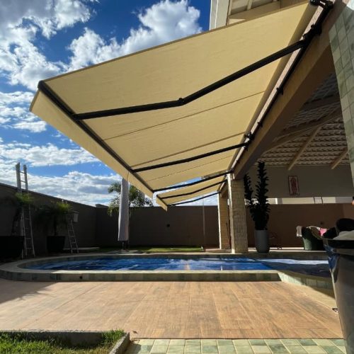 Toldo Articulado sob medida em Goiânia - Casa Branca