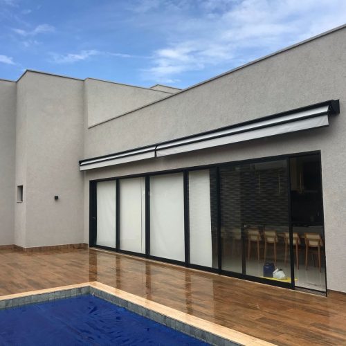 Toldo Articulado sob medida em Goiânia - Casa Branca