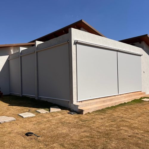 Toldo Vertical - Toldo Retratil sob medida Goiânia - Casa Branca